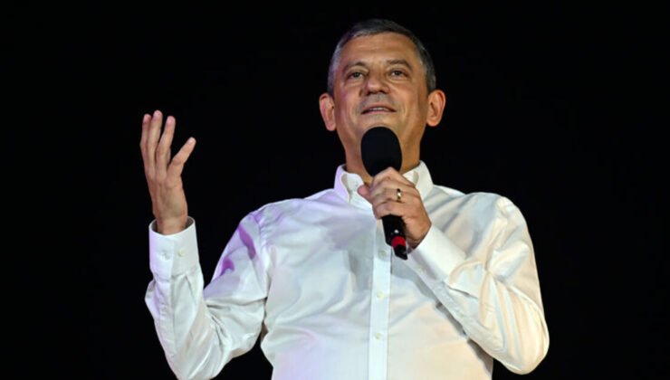 CHP Genel Başkanı Özel, Zeytinburnu’nda konuştu