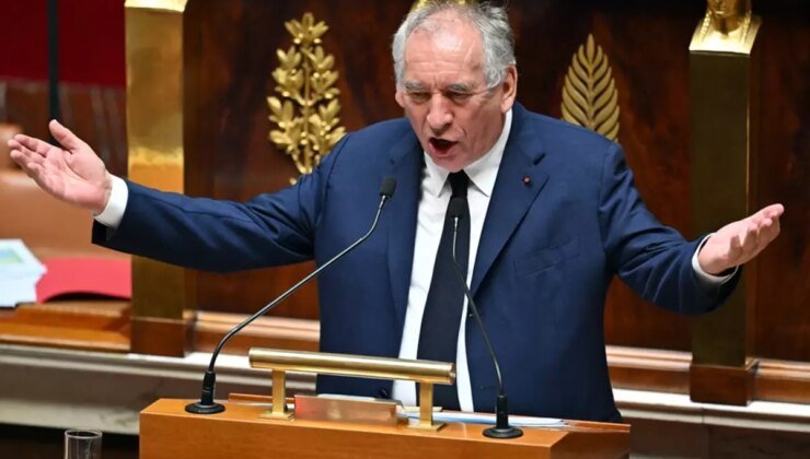Fransa’da Başbakan François Bayrou hükümeti düştü