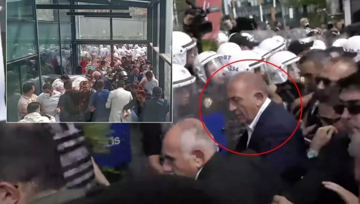 Gürsel Tekin, protestolar sürerken CHP İl Başkanlığı binasına girdi