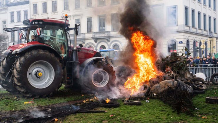 Fransız hükümetten çiftçilere ateşkes teklifi: Protestolara Noel arası verin